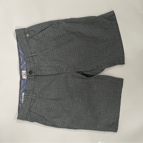 Size large jack and jones casual shorts - Picture 6 of 16